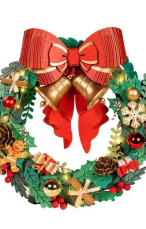 DIY Book Nook Christmas Wreath