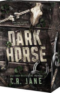 Dark Horse (Deluxe Edition) - 9781682817094