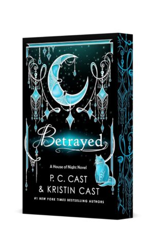 Betrayed (Deluxe Edition) - 9781250440327