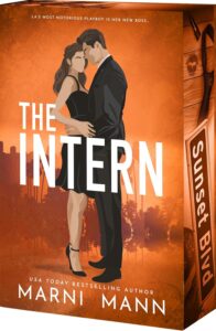 The Intern (Deluxe Limited Edition) - 9781682817506