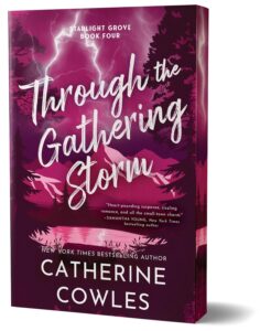 Through the Gathering Storm (Deluxe Edition) - 9781464264627